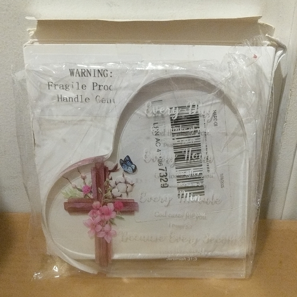Heart-Shaped Acrylic Risin Plaque with Cross and Flowers God's Prayers 🆕